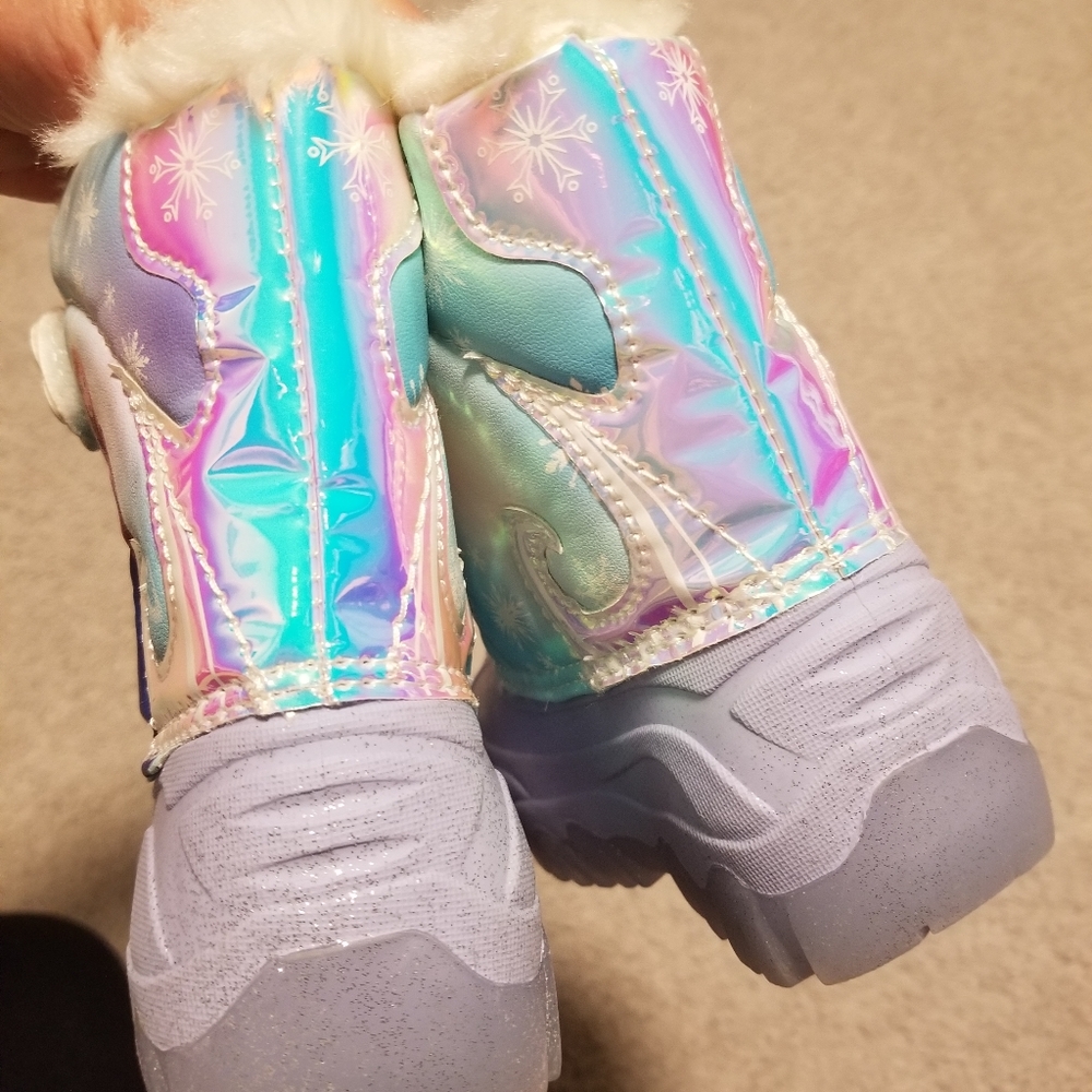 Disney Frozen light up boots - Picture 4 of 7